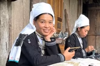 Nét duyên dáng của phụ nữ Dao Tiền (Cao Bằng).