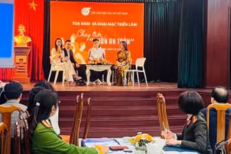 Các đại biểu tham gia Tọa đàm.