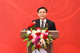 Chủ tịch Quốc hội Vương Đình Huệ phát biểu bế mạc Hội nghị toàn quốc lần thứ hai triển khai luật, nghị quyết của Quốc hội khóa XV.