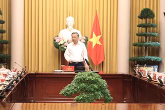 Chủ tịch nước Tô Lâm phát biểu ý kiến chỉ đạo tại buổi làm việc. (Ảnh: VÂN ANH)
