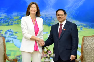 Thủ tướng Chính phủ Phạm Minh Chính đón Phó Thủ tướng, Bộ trưởng Ngoại giao và các vấn đề châu Âu Cộng hòa Slovenia Tanja Fajon.