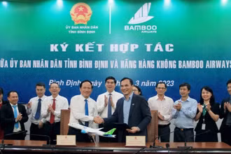 Bamboo Airways và Bình Định hợp tác xúc tiến du lịch.