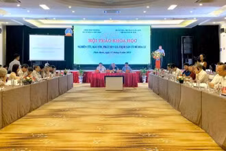 Quang cảnh Hội thảo nghiên cứu, bảo tồn phát huy giá trị Di sản Cố đô Hoa Lư.