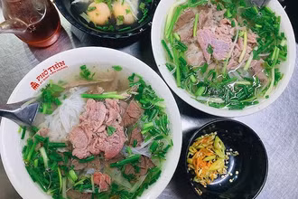 Từ lâu, phở đã là món ẩm thực đặc trưng cho văn hoá Hà Nội.