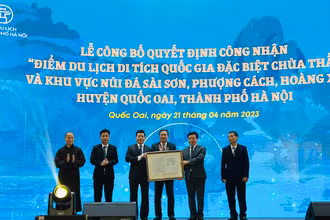 Chùa Thầy, khu vực núi đá Sài Sơn, Phượng Cách, Hoàng Xá của huyện Quốc Oai được công nhận là điểm du lịch.