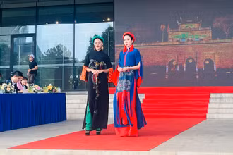 Giới thiệu một số mẫu áo dài sẽ được trình diễn tại Lễ hội Áo dài Du lịch Hà Nội 2023.