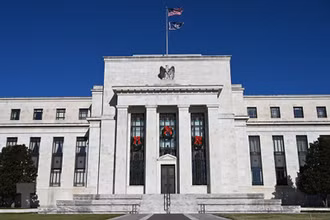 Trụ sở Cục Dự trữ Liên bang Mỹ (FED) ở Washington, DC, Mỹ. (Ảnh: AFP/TTXVN)