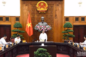 [Ảnh] Thủ tướng chủ trì làm việc về đẩy nhanh tiến độ hoàn thành đường dây 500kV mạch 3