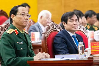 Thượng tướng Trần Quang Phương, Phó Chủ tịch Quốc hội dự Hội thảo.