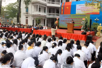 Quang cảnh lễ phát động.