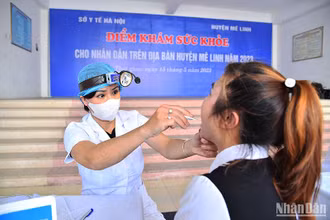 [Ảnh] Nâng cao chất lượng công tác khám, quản lý sức khỏe nhân dân trên địa bàn Thủ đô
