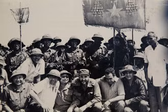 [Ảnh] Bộ ảnh độc đáo về sự kiện đón Chủ tịch Fidel Castro thăm Quảng Trị (Phần 2)