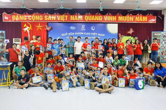 Các em nhỏ tại Trung tâm phục hồi chức năng Việt-Hàn đã có một buổi vui trung thu ấm áp và rộn ràng cùng Quỹ sữa Vươn cao Việt Nam và Vinamilk.