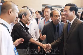 Chủ tịch nước Võ Văn Thưởng và các đại biểu. (Ảnh: TTXVN)