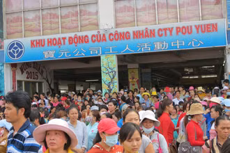 Công nhân lao động làm việc tại Công ty TNHH PouYuen Việt Nam, Thành phố Hồ Chí Minh.