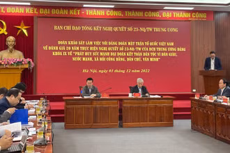 Quang cảnh buổi làm việc.