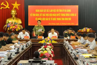 Thượng tướng Lương Tam Quang, Thứ trưởng Bộ Công an phát biểu tại buổi làm việc.