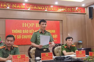Giám đốc Công an tỉnh Phú Thọ Phạm Trường Giang thông tin kết quả điều tra làm rõ các chuyên án, vụ án do Công an tỉnh điều tra, làm rõ trong thời gian vừa qua.