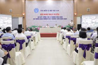 Toàn cảnh hội nghị.