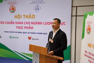 Ông Trần Phú Lữ, Giám đốc Trung tâm Xúc tiến Thương mại và Đầu tư Thành phố Hồ Chí Minh phát biểu tại hội thảo.
