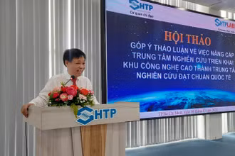 Tiến sĩ Lê Quốc Cường, Phó Ban Quản lý Khu Công nghệ cao Thành phố Hồ Chí Minh phát biểu tại hội thảo.