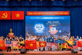 Các đội nhận Giải thưởng Innovation Award.