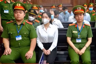 Các bị cáo tại phiên xét xử.