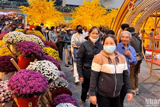 Người lao động có hoàn cảnh khó khăn được hỗ trợ về quê đón Tết miễn phí.