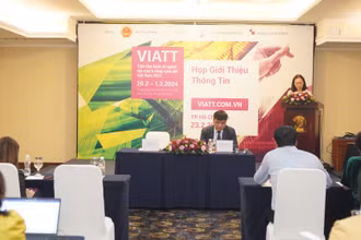 Quang cảnh họp báo.