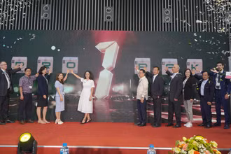 Các đại biểu ấn nút khai mạc triển lãm quốc tế lần thứ 17 về công nghệ xử lý, chế biến và đóng gói bao bì tại Việt Nam- ProPak Vietnam 2024.