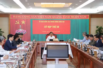 Khai trừ ra khỏi Đảng một số đồng chí lãnh đạo, nguyên lãnh đạo tỉnh Vĩnh Phúc, Quảng Ngãi, Phú Yên
