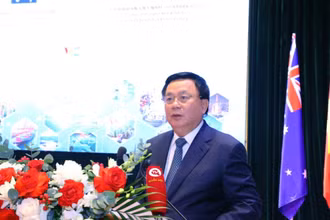 Đồng chí Nguyễn Xuân Thắng phát biểu tại Diễn đàn.
