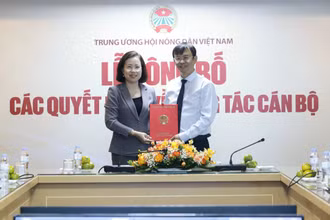 Trao quyết định bổ nhiệm Tổng Biên tập Báo Nông thôn Ngày nay/điện tử Dân Việt