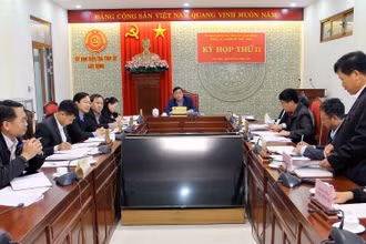Quang cảnh kỳ họp. 
