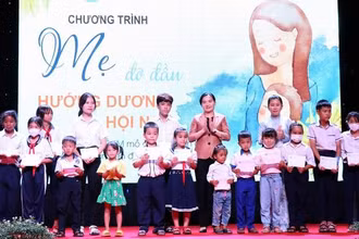 Gần 250 trẻ mồ côi tại Phú Yên được nhận đỡ đầu đến năm 18 tuổi.