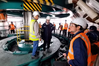 Đoàn công tác của Việt Nam tìm hiểu về các dự án nâng công suất và điện năng đang triển khai tại Nhà máy thủy điện tích năng Coo.