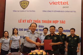 Lễ ký kết thỏa thuận hợp tác giữa Tổng cục Quản lý thị trường với Viettel Post.