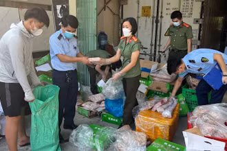 1,5 tấn thực phẩm đông lạnh bị lực lượng chức năng tỉnh Hà Nam thu giữ.