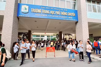 Tổ chức ba đợt thi thử vào lớp 10 Trường THPT chuyên Đại học Sư phạm
