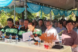 Buổi họp mặt Cựu chiến binh Trung đoàn 1-U Minh tại ấp Tân Hòa Sông, xã Thạnh Phú, huyện Cái Nước, tỉnh Cà Mau.