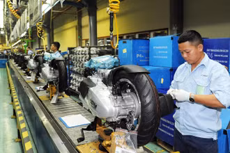 Sản xuất, lắp ráp xe máy tại Công ty TNHH Piaggio Việt Nam, Khu công nghiệp Bình Xuyên, tỉnh Vĩnh Phúc. (Ảnh ĐỨC ANH)