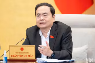 Chủ tịch Quốc hội Trần Thanh Mẫn phát biểu tại Phiên họp thứ 41 của Ủy ban Thường vụ Quốc hội chiều 6/1. (Ảnh: DUY LINH)