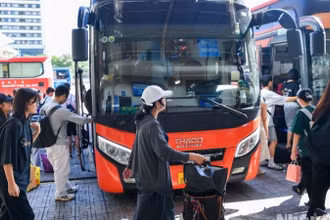 Các bến xe tại Hà Nội đã sẵn sàng các phương án phục vụ nhu cầu đi lại của người dân dịp 30/4.