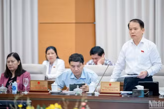 Đề xuất giao Chính phủ quy định về điều kiện, thời điểm thu phí đường cao tốc