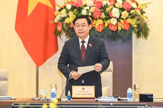 Chủ tịch Quốc hội Vương Đình Huệ phát biểu khai mạc Phiên họp thứ 22 của Ủy ban Thường vụ Quốc hội. (Ảnh: DUY LINH)