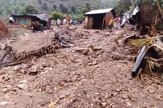 Mưa lớn gây lở đất tại Uganda. (Nguồn: anews.com.tr) 