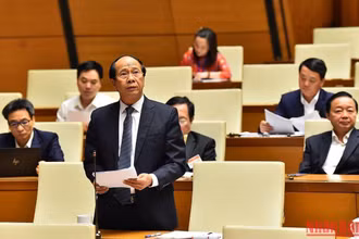 Phó Thủ tướng Chính phủ Lê Văn Thành làm rõ một số nội dung liên quan lĩnh vực xây dựng. (Ảnh: THỦY NGUYÊN)