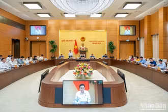Phó Chủ tịch Thường trực Quốc hội Trần Thanh Mẫn điều hành nội dung thảo luận về dự án Luật Bảo hiểm xã hội (sửa đổi). (Ảnh: DUY LINH)