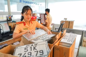 Việc đưa nội dung đấu giá biển số xe vào quy định trong dự thảo Luật Trật tự, an toàn giao thông đường bộ sẽ tạo nên sự thống nhất với các quy định khác về biển số xe như quản lý phương tiện giao thông đường bộ, cấp, thu hồi chứng nhận đăng ký xe và biển số xe.