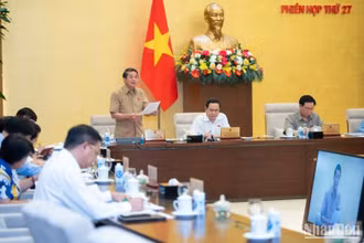 Phó Chủ tịch Quốc hội Nguyễn Đức Hải điều hành nội dung thảo luận. (Ảnh: DUY LINH)